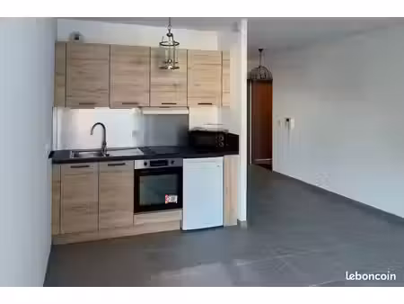 studio 28 m²  résidence de standing  quartier gare