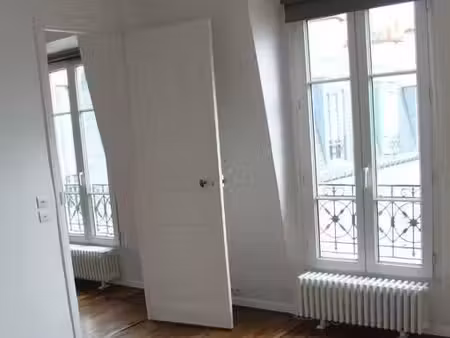 location 2 pièces paris 17ème charme de l'ancien