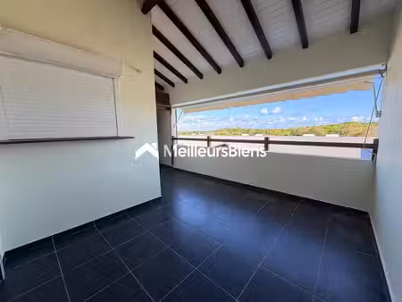 a louer beau t2 vue mer dans residence avec piscine