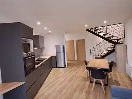 appartement rénové avec goût - idéal colocation ou jeune famille - route de lyon  cognin