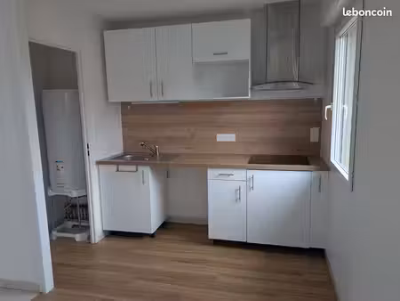 à louer – t2 de 48 m² avec balcon – lavernose-lacasse