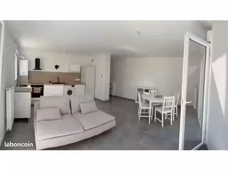 f2 meublé avec jardin privé