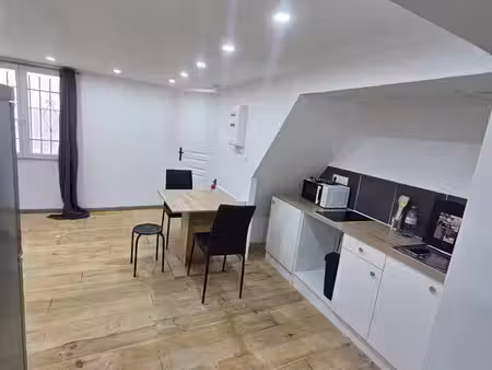 grand studio meublé