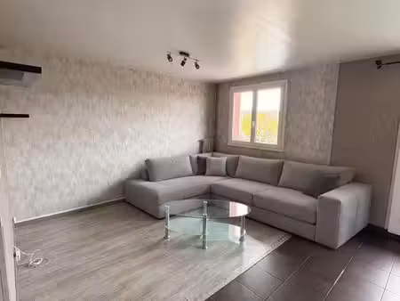 à louer – appartement meublé lumineux de 70 m² avec balcon et cave