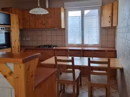 a louer maison de bourg 120m2