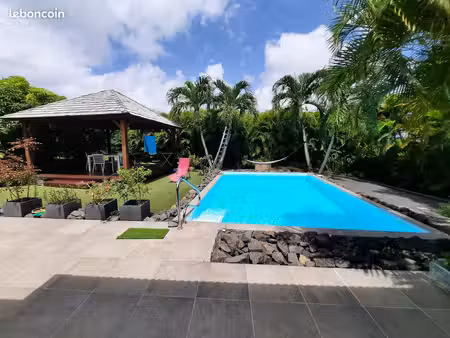 location à l'année : villa familiale avec piscine et jardin tropical – saint-françois  gua