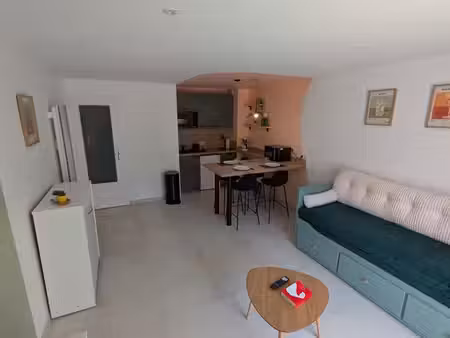 studio meublé à 20m de la plage