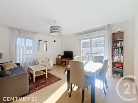 appartement f4 à vendre - 4 pièces - 70 30 m2 - noisy le grand - 93 - ile-de-france