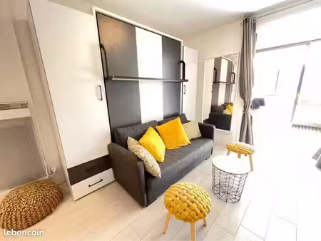 studio à l’année proche plage