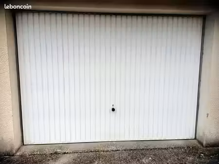 grand garage de 32 m² – quartier du marranel  albi