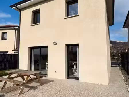 maison villa 4 pièces + garage de 2024