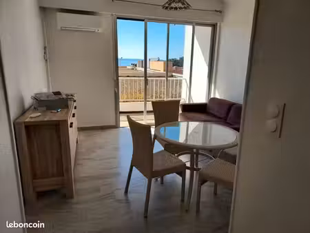 loue f2 meublé a l'année