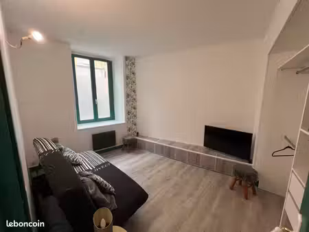 studio meublé 28 m² intégralement rafraîchi avec terrasse – tournon-sur-rhône