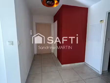 appartement t3 bis   89m2  balcon  cave et parking