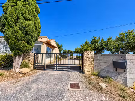magnifique maison de plain-pied sans vis à vis- chateauneuf-du-pape 4 pièces-