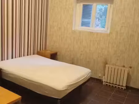 chambre à louer dans un studio à valmy