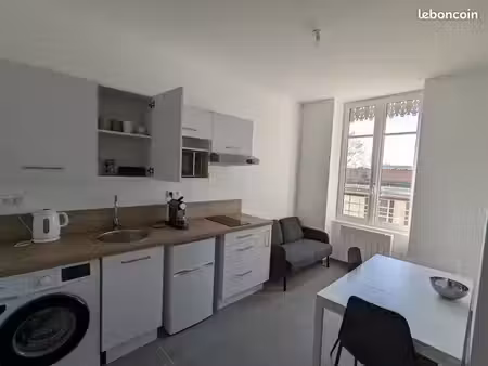 loue t2 meublé refait à neuf 26m² - lyon 3ème [janvier 2027]