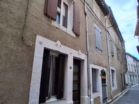 maison de village d'une surface de 72m² (loi carrez) + 10 m² (hors carrez sous toiture)  3