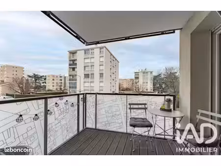 appartement 3 pièces 60 m²