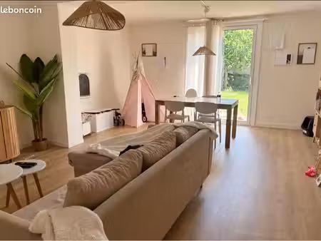 maison avec jardin proche cité médiévale  viager libre