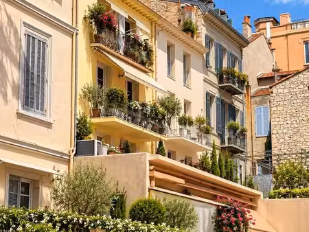 cannes centre – maison de ville de caractère – environ 300 m² – fort potentiel
