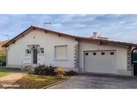maison traditionnelle sur sous sol complet – limas (69400)
