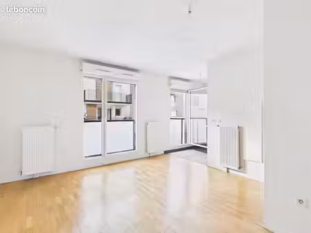 studio 1 pièce 29 m²