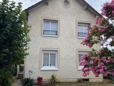 maison individuelle 128m2 avec jardin et dépendance