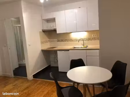 studio 25m2