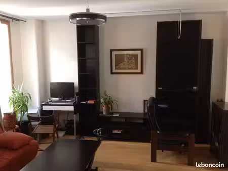 exceptionnel appartement deux pièces à un bloc de paris