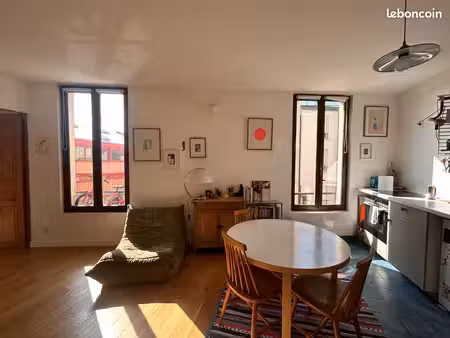 2 pièces 32 12 m² rénové – montreuil – métro robespierre