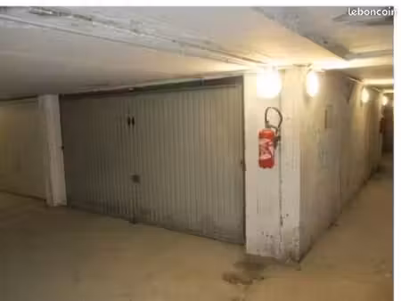 vends garage 2 places