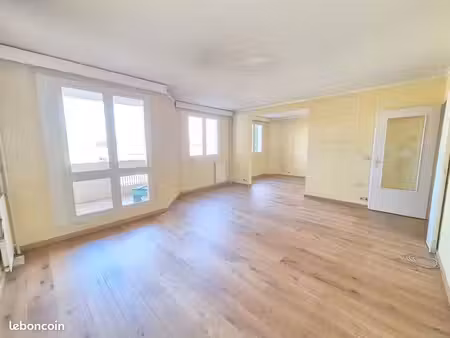 appartement 4 pièces 82 m²