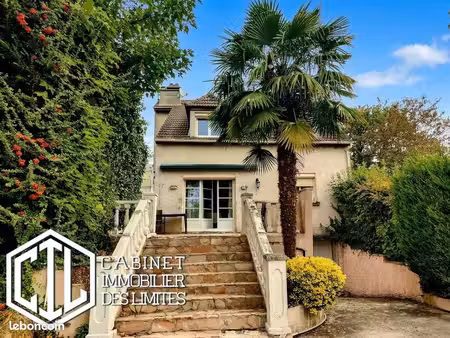 pavillon 5 pièces 232 m²
