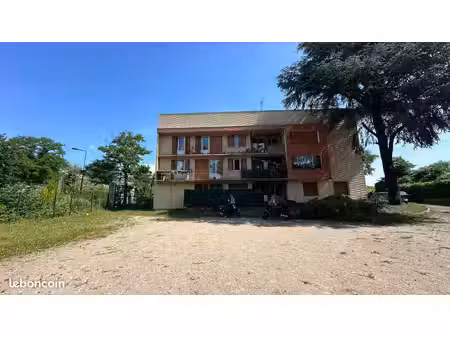 immeuble 739 m² saint-denis