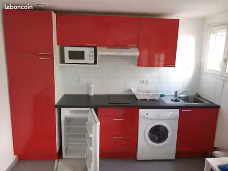 location studio meublée