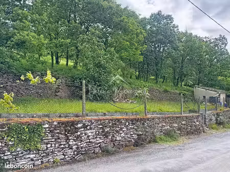 terrain 230 m² belmont-sur-rance