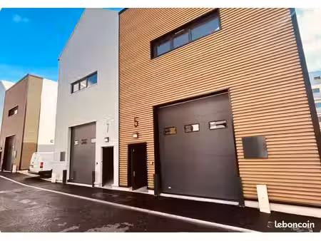 local d'activité 130 m²