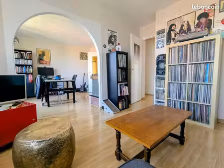 appartement 3 pièces 56 m²