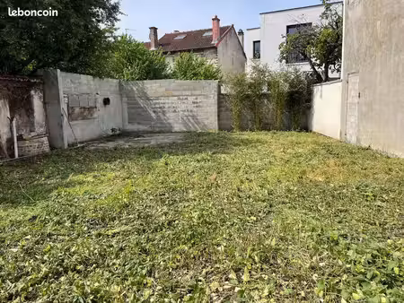 terrain 217 m² la varenne saint-hilaire