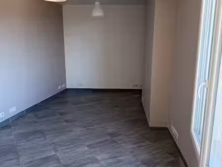 charmant studio 650