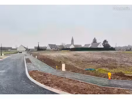 terrain 728 m² chars