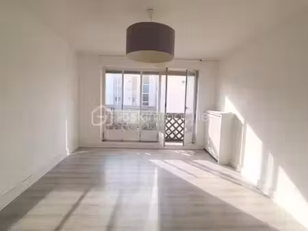 appartement f4 de 92 m² à rénover – bâtiment annulaire  mulhouse