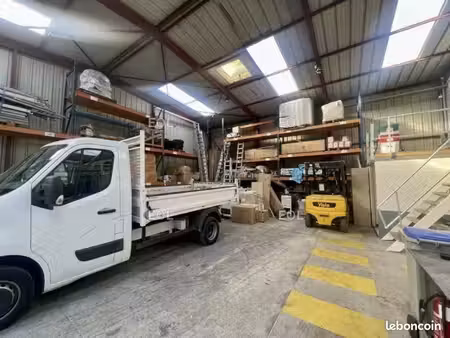 local industriel 432 m²