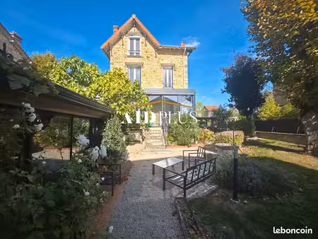 maison 7 pièces 131 m²