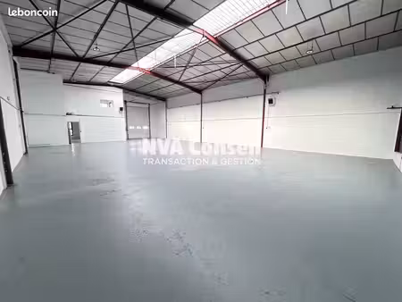 local 798 m² saint-ouen-l'aumône