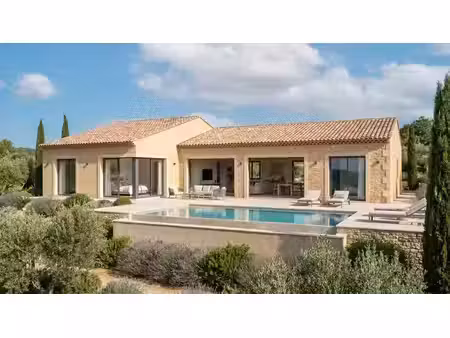 vente maison neuf 4 pièces 125m2 saint-maximin-la-sainte-baume - 559000 € - surface privée