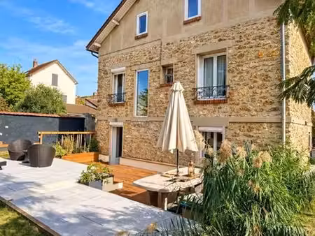maison de 5 pièces de luxe en vente à esbly  île-de-france
