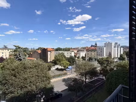 achat appartement 2 pièces 47m² clermont ferrand 63100