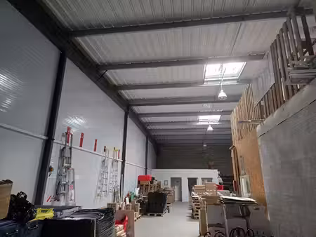 location local commercial 250m² ballan mire 37510